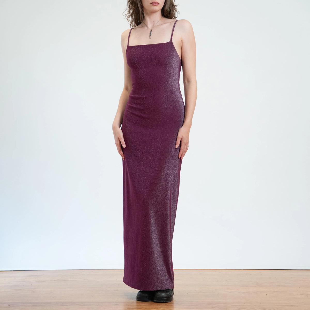 Bodega Vintage Women's Metallic Purple Strappy Backless Gown