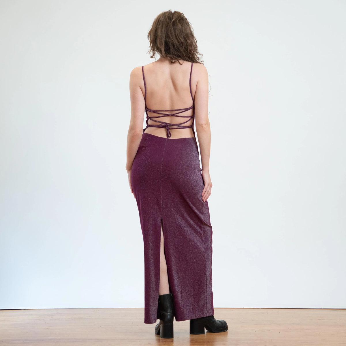 Bodega Vintage Women's Metallic Purple Strappy Backless Gown